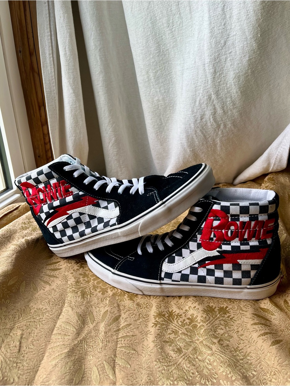 Vans x David Bowie Sk8-Hi 'Diamond Dogs' Limited Edition Sneakers (2019)